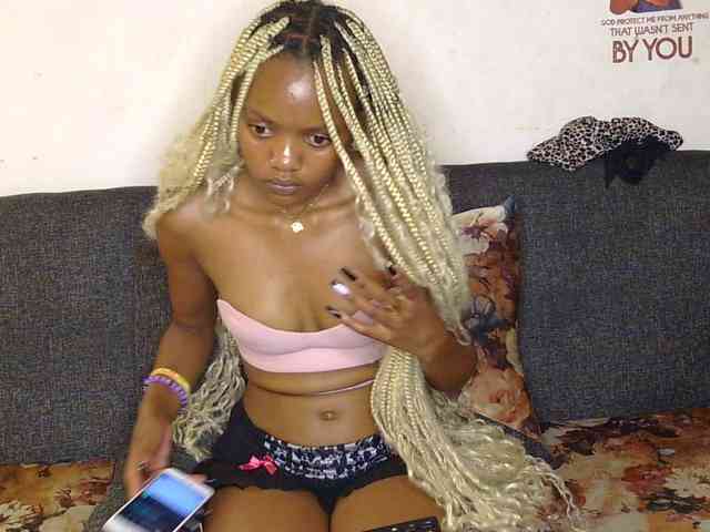 FlirtyAngels webcam
