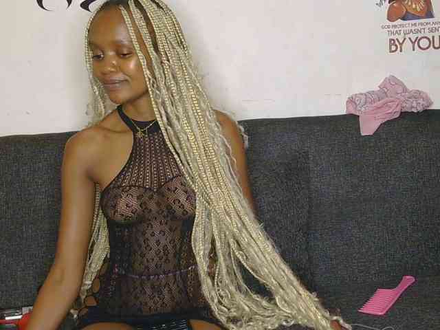 FlirtyAngels webcam