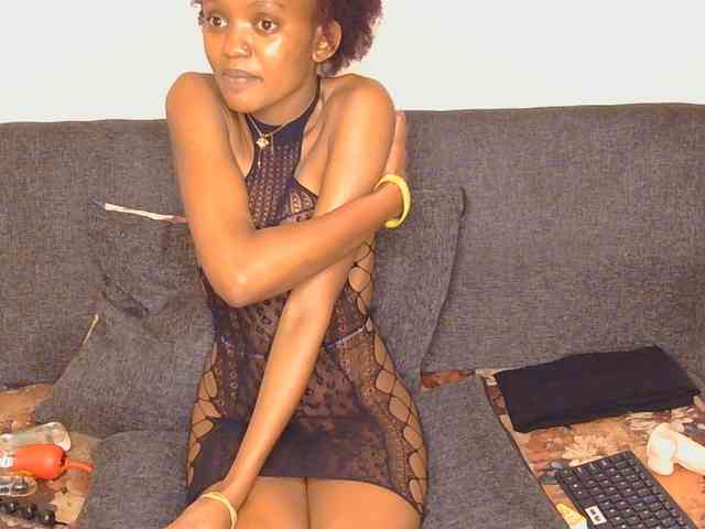 FlirtyAngels webcam