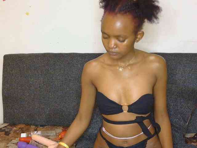 FlirtyAngels webcam