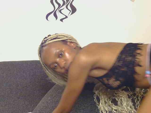 FlirtyAngels webcam