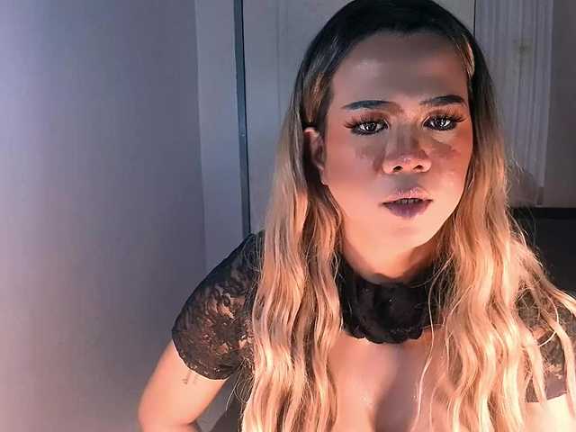 VelvetTransX live webcam show