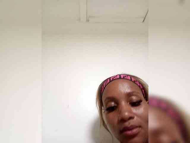 Kinkylash