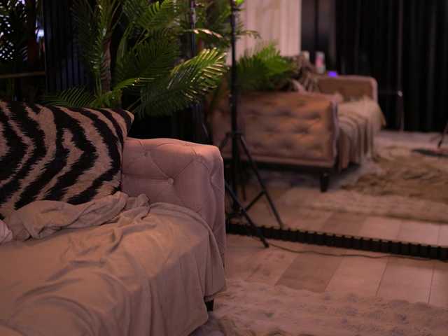 CamillaStarrX live cam on BongaCams