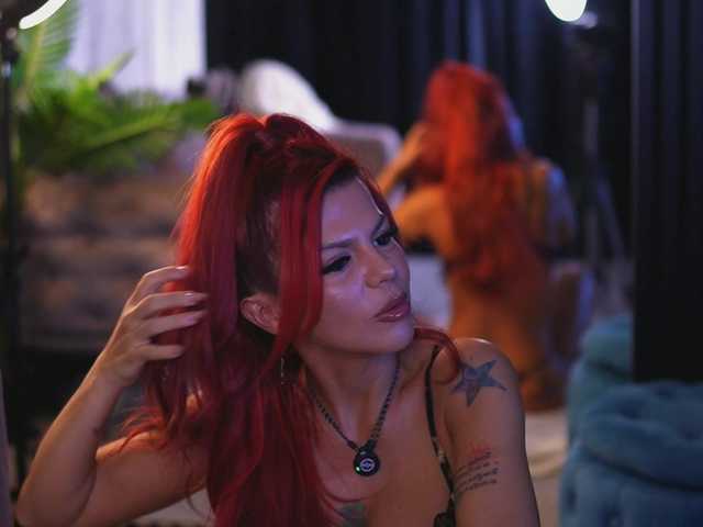 CamillaStarrX live webcam show