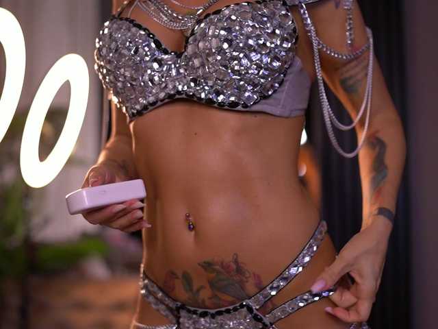 CamillaStarrX live cam on BongaCams