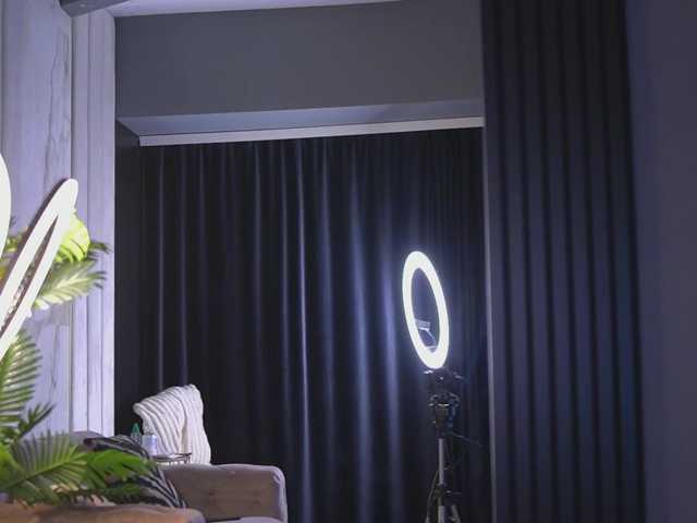 CamillaStarrX live cam on BongaCams