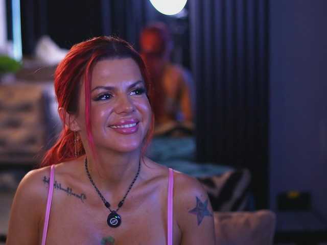 CamillaStarrX live webcam show