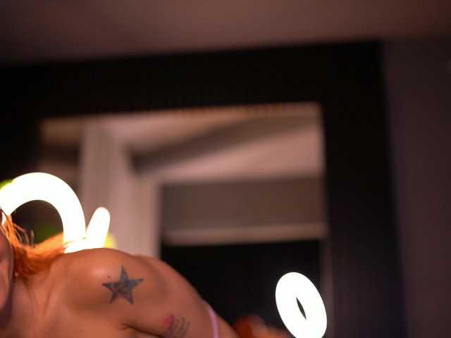CamillaStarrX live cam on BongaCams