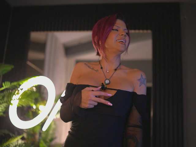 CamillaStarrX live cam on BongaCams