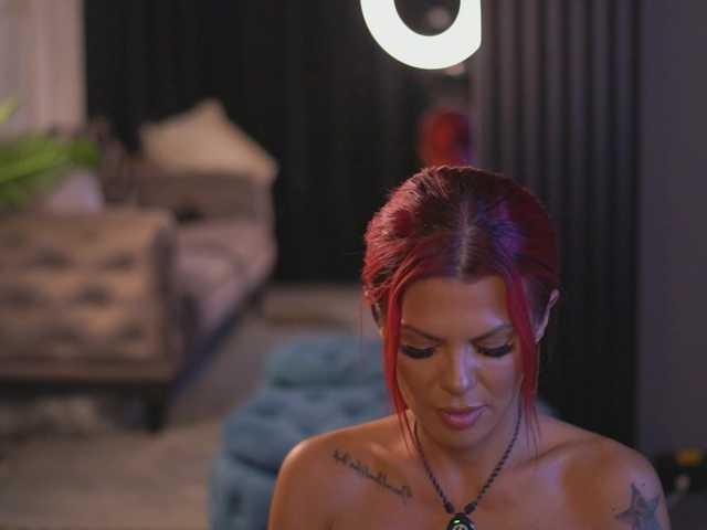 CamillaStarrX live cam on BongaCams