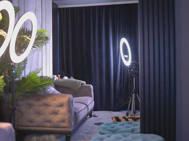 CamillaStarrX live cam on BongaCams