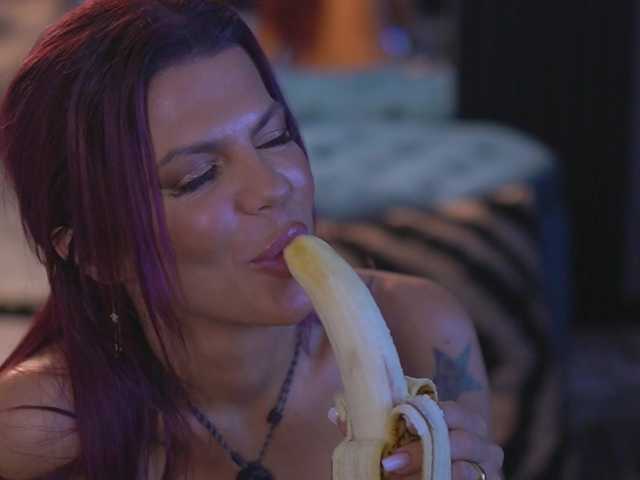 CamillaStarrX live cam on BongaCams