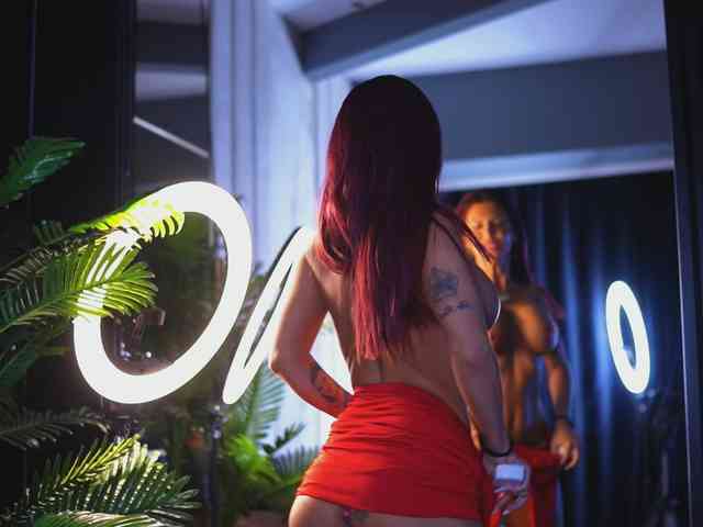 CamillaStarrX webcam