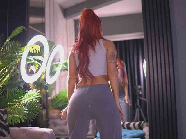 CamillaStarrX webcam