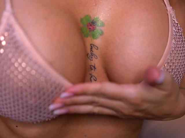 CamillaStarrX webcam