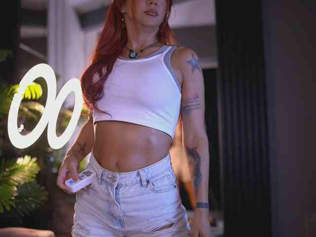 CamillaStarrX webcam