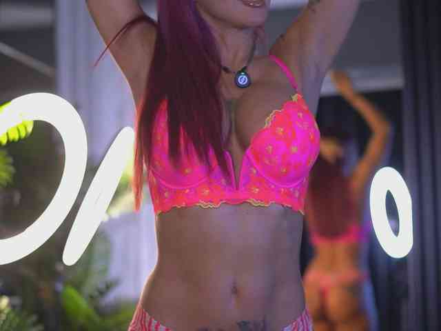 CamillaStarrX webcam