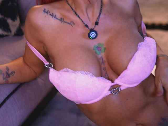 CamillaStarrX webcam