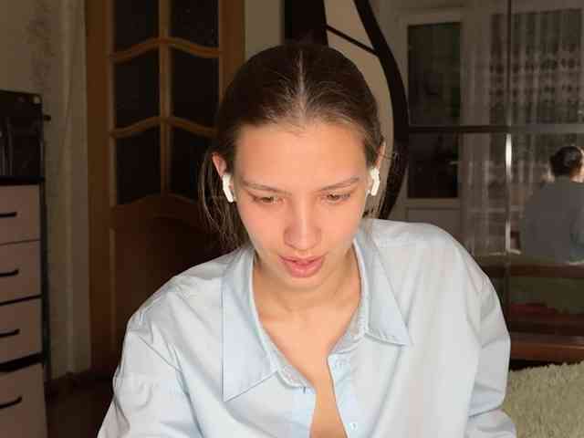 VikiSweetsssssss webcam