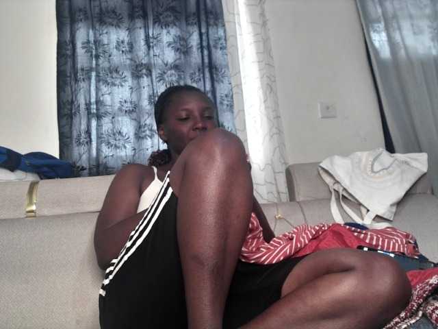 Sexydianaa25 live cam on BongaCams