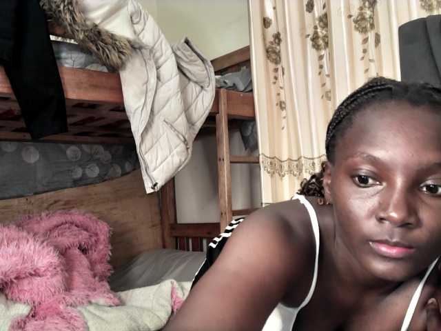 Sexydianaa25 live cam on BongaCams