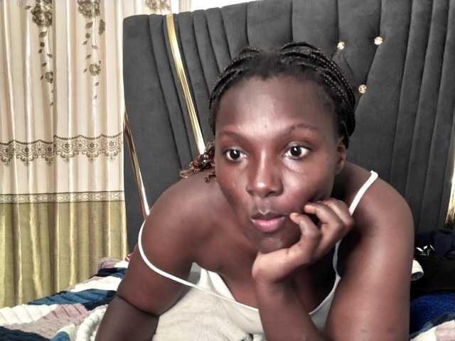 Sexydianaa25 live cam on BongaCams