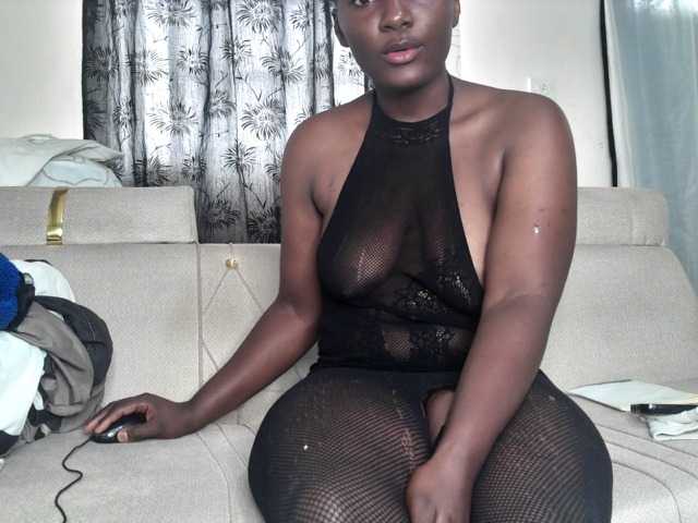 Sexydianaa25 live cam on BongaCams