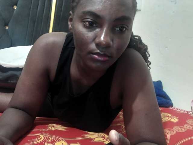 Sexydianaa25 live cam on BongaCams