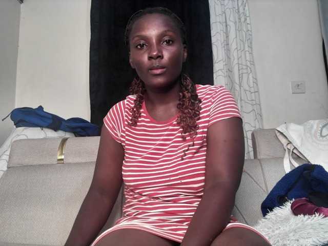 Sexydianaa25 live cam on BongaCams