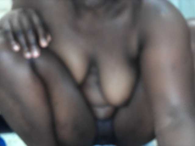 Sexydianaa25 live cam on BongaCams