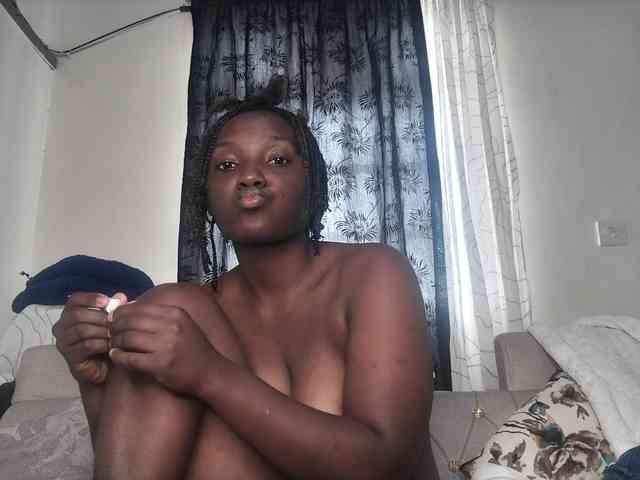 Sexydianaa25 webcam