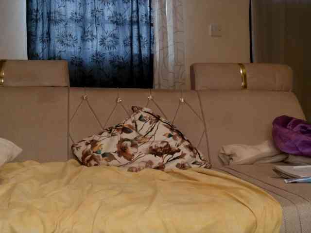 Sexydianaa25 webcam