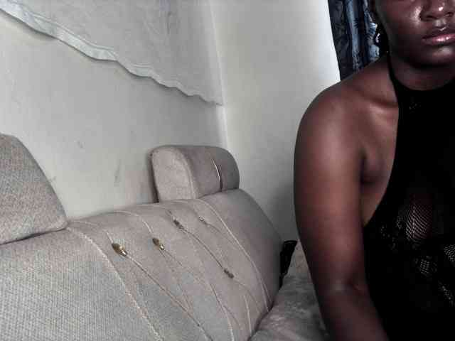 Sexydianaa25 webcam