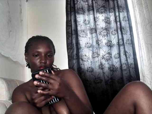Sexydianaa25 webcam