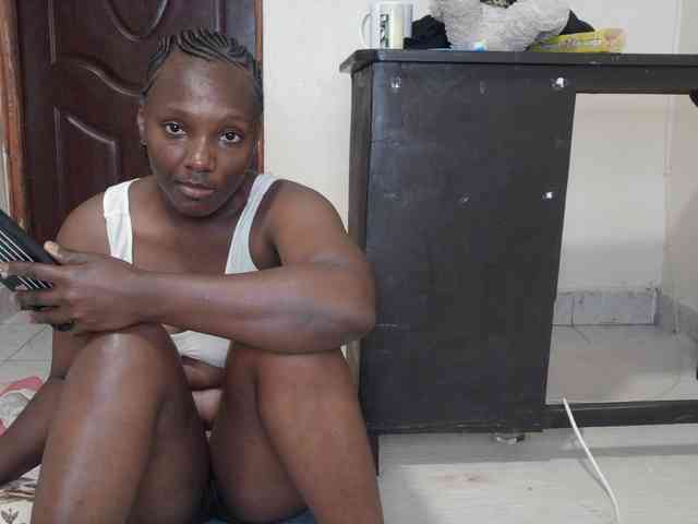 Sexydianaa25 webcam