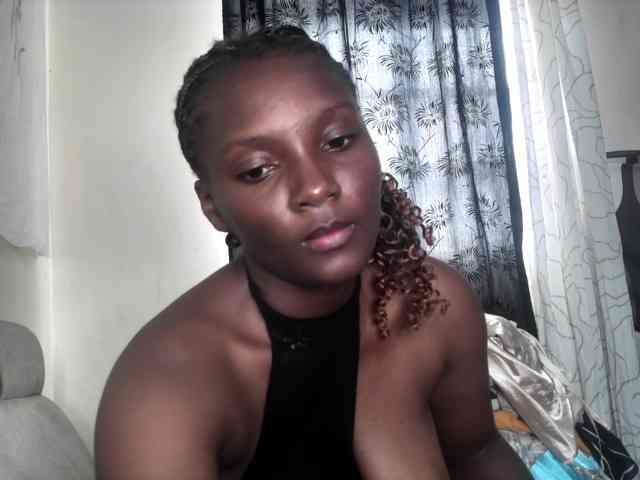 Sexydianaa25 webcam