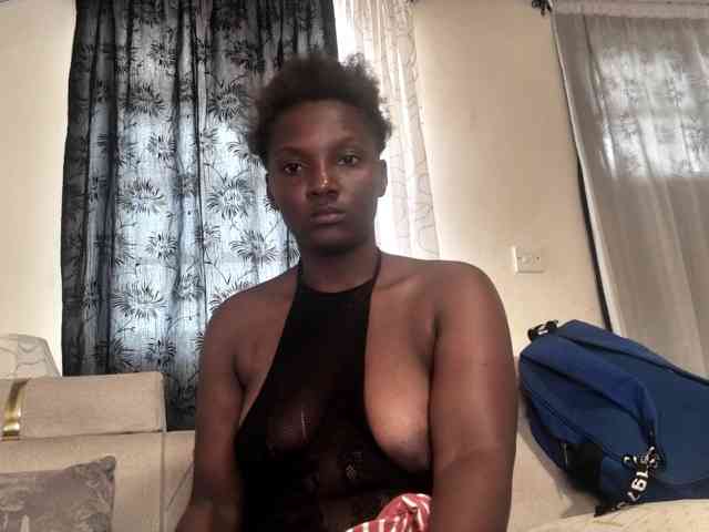 Sexydianaa25 webcam