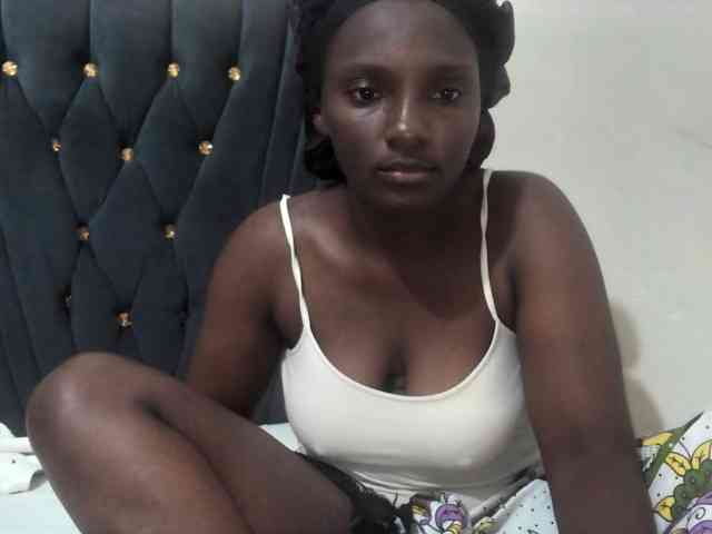 Sexydianaa25 webcam