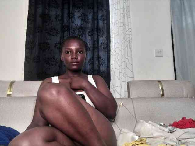 Sexydianaa25 webcam