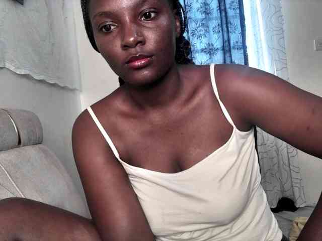 Sexydianaa25 webcam