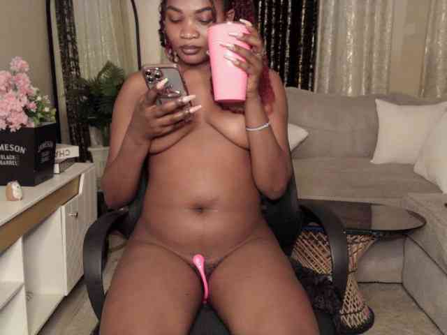 Sexydianaa25 webcam