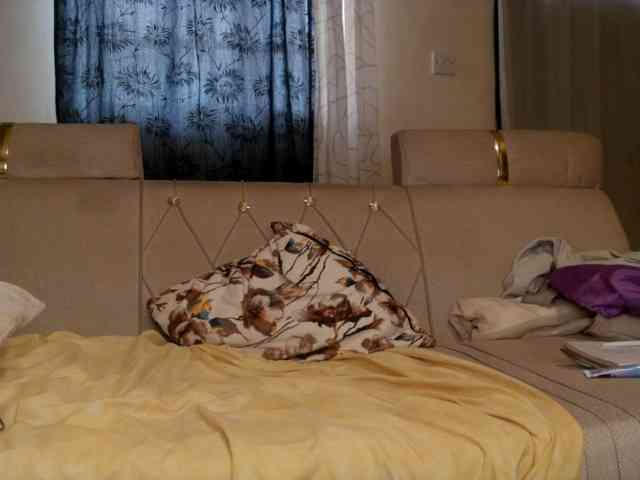 Sexydianaa25 webcam