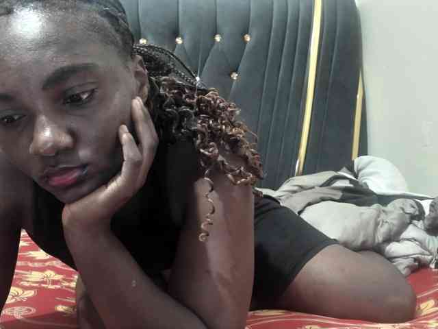 Sexydianaa25 webcam