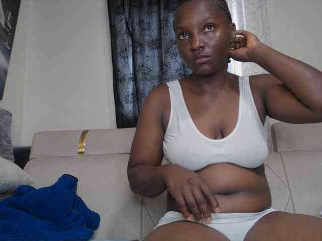 Sexydianaa25 webcam