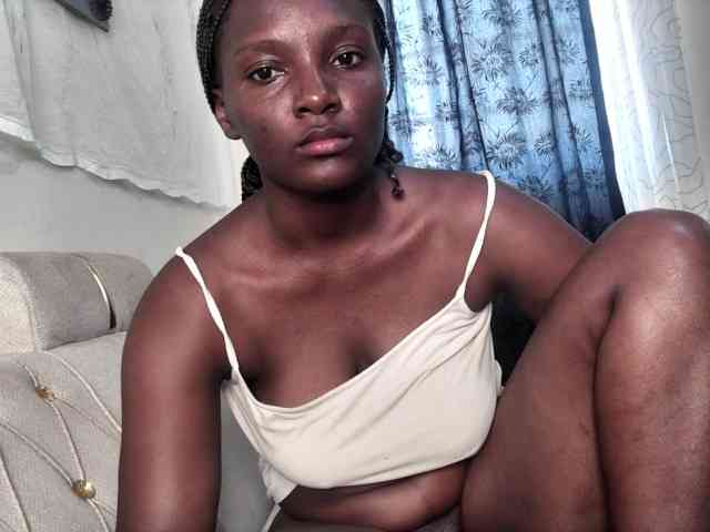 Sexydianaa25 webcam