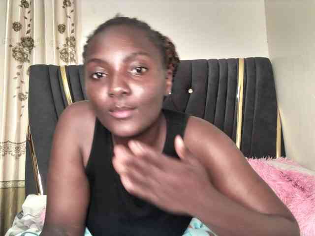 Sexydianaa25 webcam