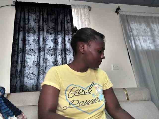 Sexydianaa25 webcam