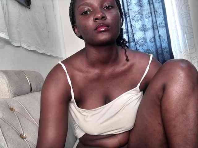 Sexydianaa25 webcam
