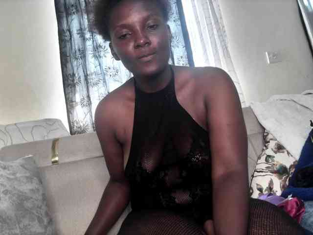 Sexydianaa25 webcam